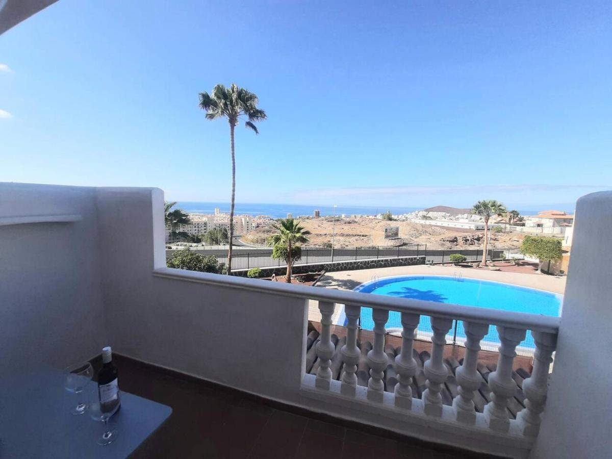1 Bedroom Giuly Sea Views In Los Cristianos Los Cristianos  Extérieur photo